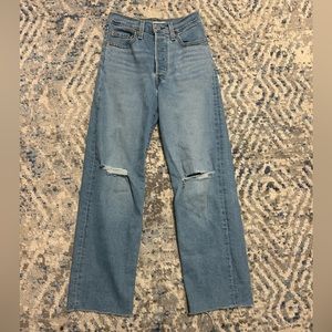 High waisted Levi’s jeans size 25